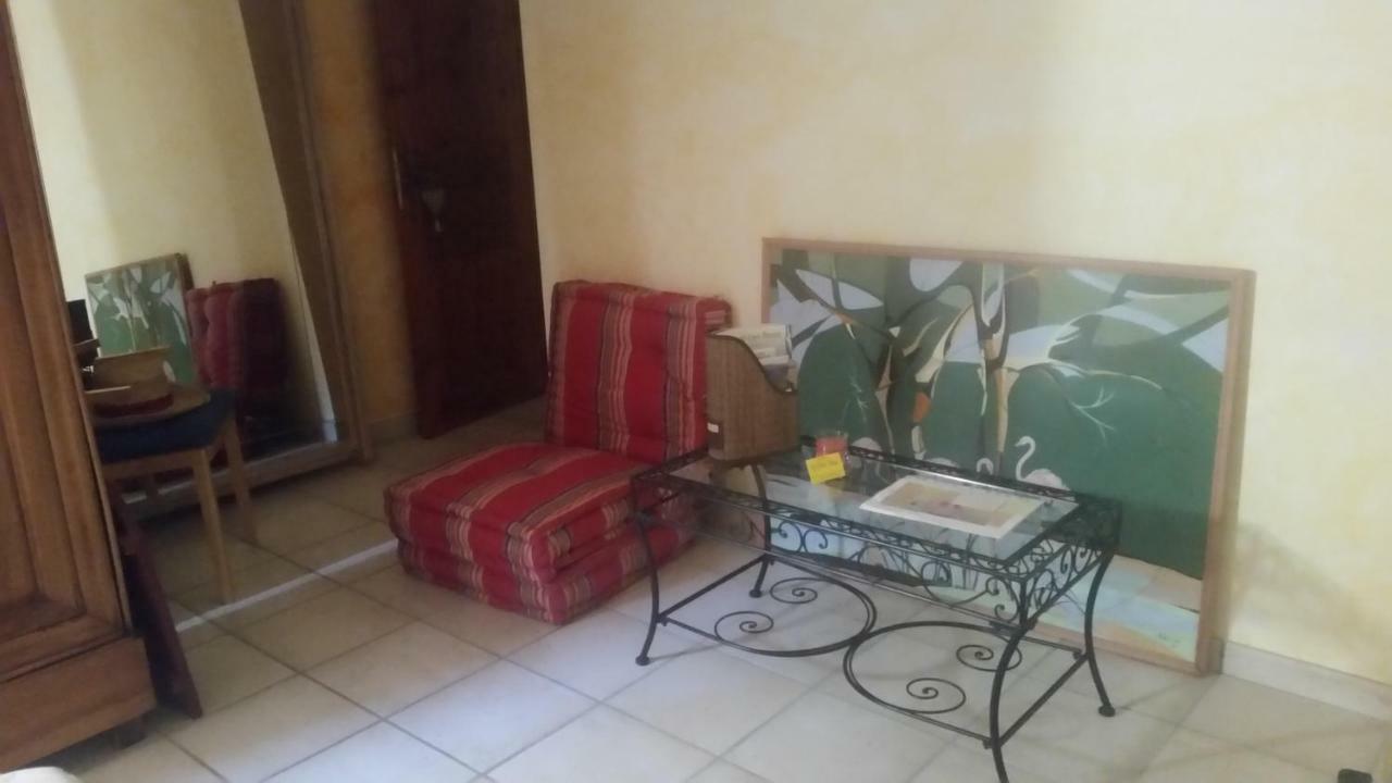 Ferienwohnung Bienvenue Le Revest-le-Eaux Exterior foto